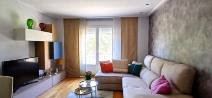 Apartamento en venta en Trobajo del Camino photo 0