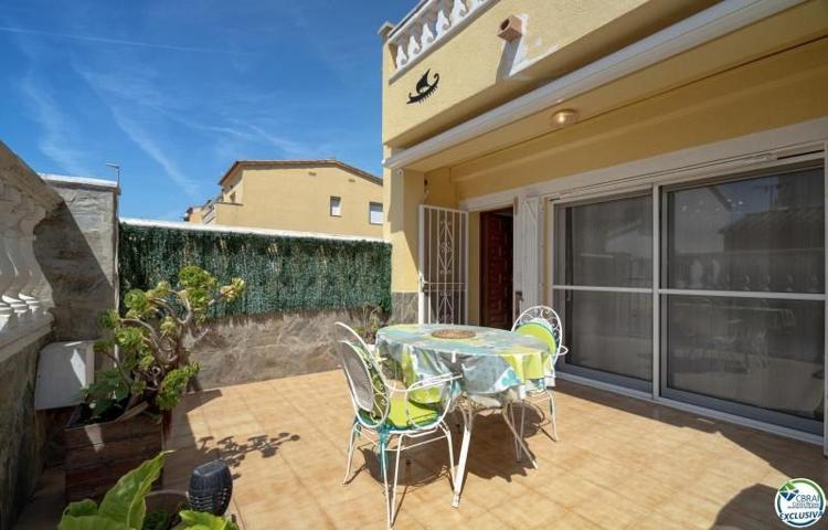 Chalet en venta en Empuriabrava photo 0