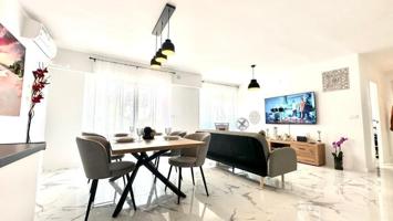 Apartamento en venta en Torrevieja, Punta Prima photo 0