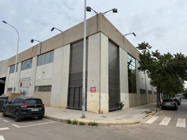 Nave industrial en venta en Valencia, Periferia valencia photo 0