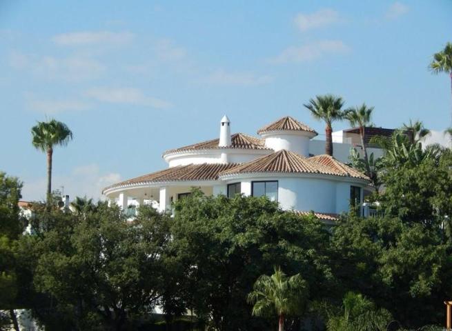 Chalet en alquiler en Marbella, Marbella Este - El Rosario photo 0