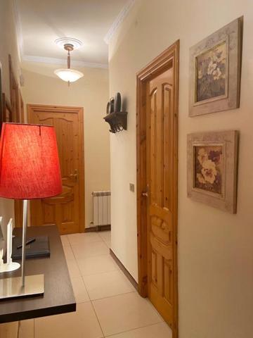 Piso en venta en Sarria photo 0