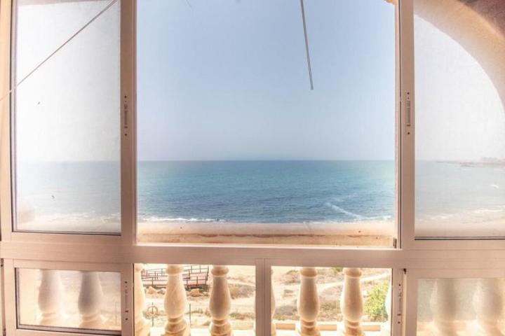 Apartamento en venta en Torrevieja photo 0