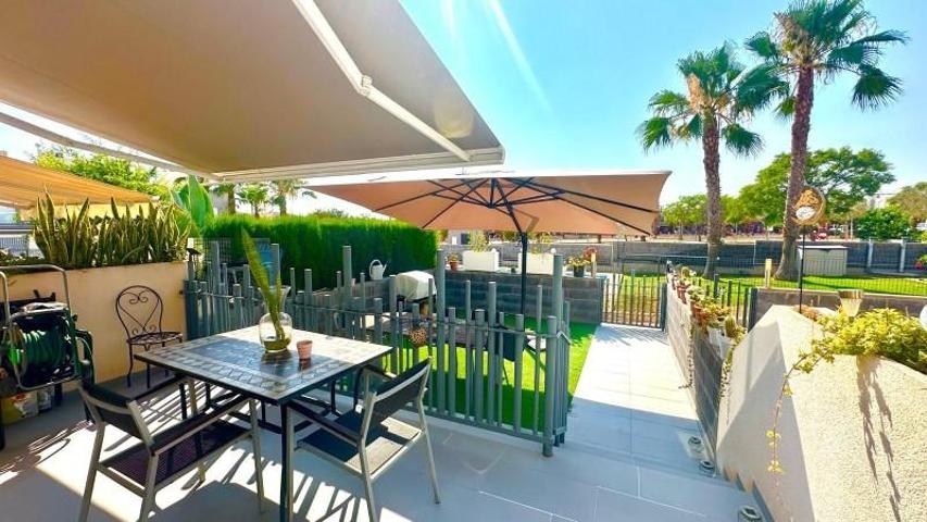 Adosada en venta en Torrevieja, Aguas Nuevas photo 0