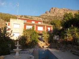Chalet en venta en Orihuela photo 0