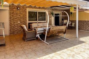 Adosada en venta en Adeje, Avenida Kurt Konrad Mayer, 38660 photo 0