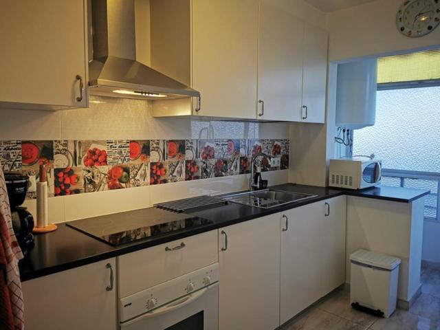 Apartamento en venta en Alicante, Juan XXlll photo 0