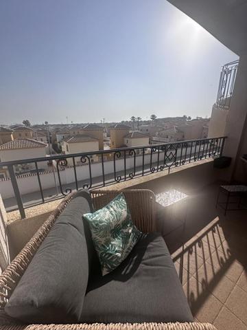 Apartamento en venta en Orihuela Costa photo 0