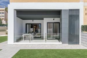 Apartamento en venta en Torrevieja, Torreblanca photo 0
