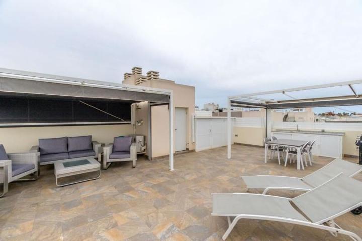 Apartamento en venta en Torrevieja photo 0