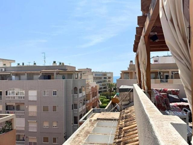 Apartamento en venta en Torrevieja photo 0
