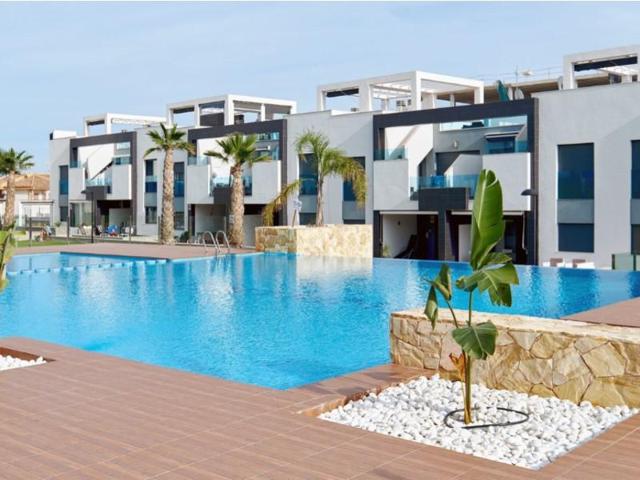 Aticos en venta en Torrevieja, Los Altos photo 0