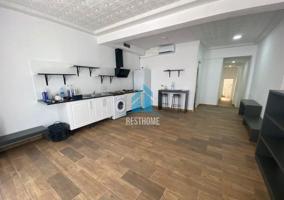 Planta baja en venta en Valencia, La Petxina photo 0