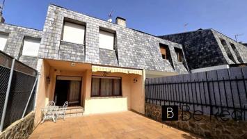 Adosada en venta en Valdemorillo, Pino Alto - Navarredonda photo 0