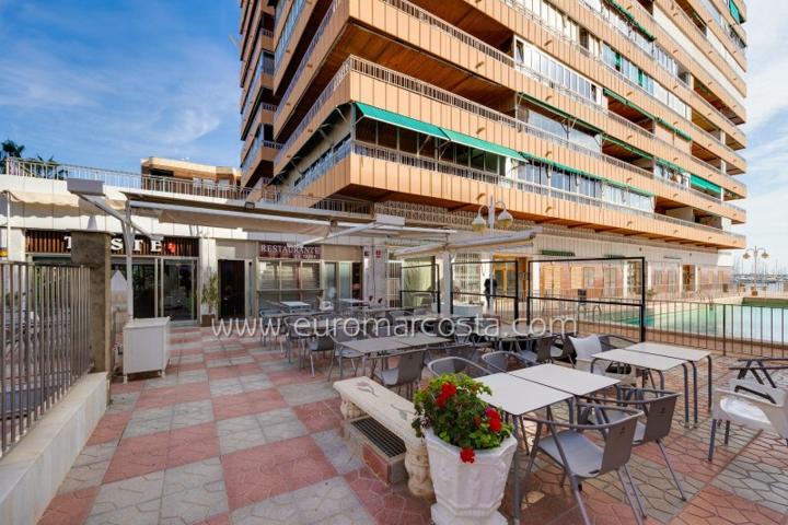 Apartamento en venta en Torrevieja, Puerto photo 0