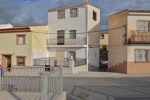 Casa en venta en Escúzar, Escúzar photo 0