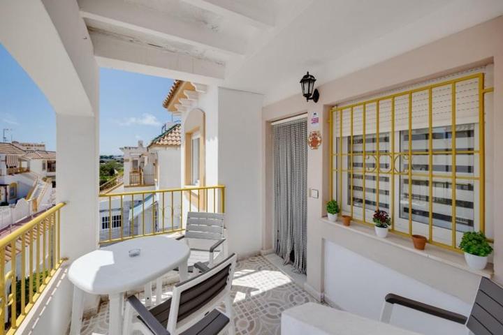 Bungalow en venta en Torrevieja, Centro photo 0