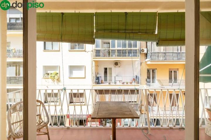 Piso en venta en Granada, Gran capitan photo 0
