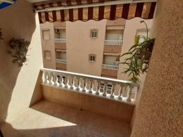 Piso en alquiler en Torrevieja, Acequion photo 0