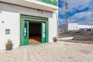 Local comercial en alquiler en Tías, Tías photo 0