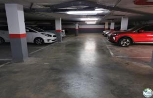 Garaje en venta en Llançà photo 0