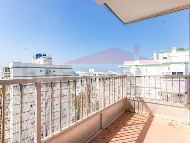 Piso en venta en Vélez-Málaga photo 0