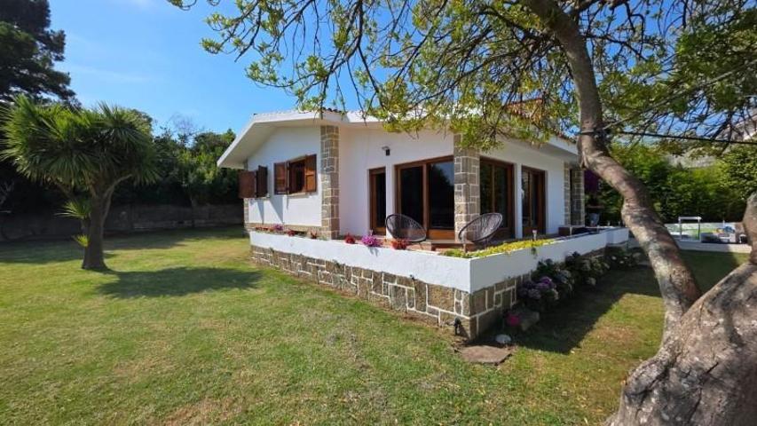 Chalet en alquiler en Sanxenxo, Salnés photo 0