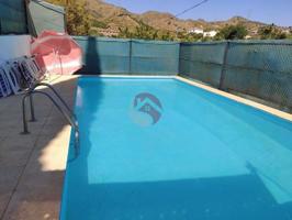Chalet en venta en Alora photo 0