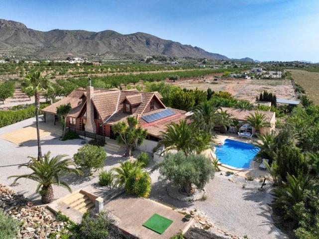 Chalet en venta en Hondon de las Nieves photo 0