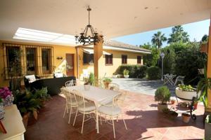 Chalet en venta en Bétera, Urb. Mas Camarena photo 0
