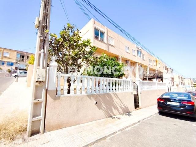 Adosada en venta en Santa Pola, Centro comercial ga photo 0