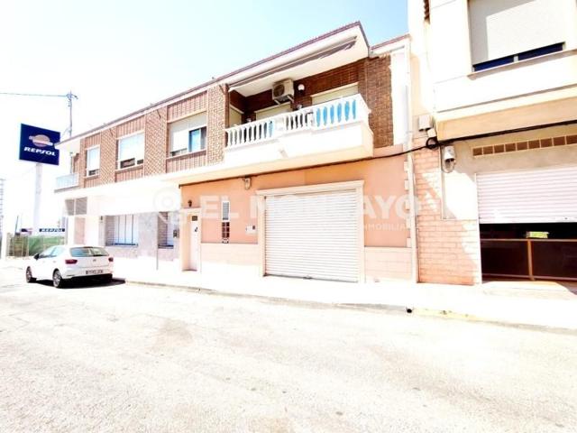Casa en venta en Guardamar del Segura, CENTRO photo 0
