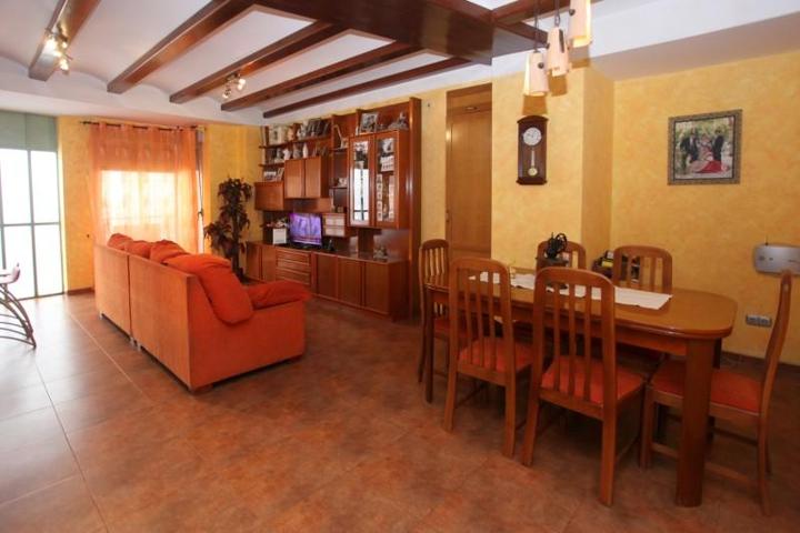 Casa en venta en Tavernes de la Valldigna, Tavernes de la Valldigna photo 0
