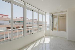 Apartamento en venta en Torrevieja photo 0