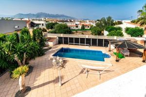 Chalet en venta en Albir, Albir photo 0