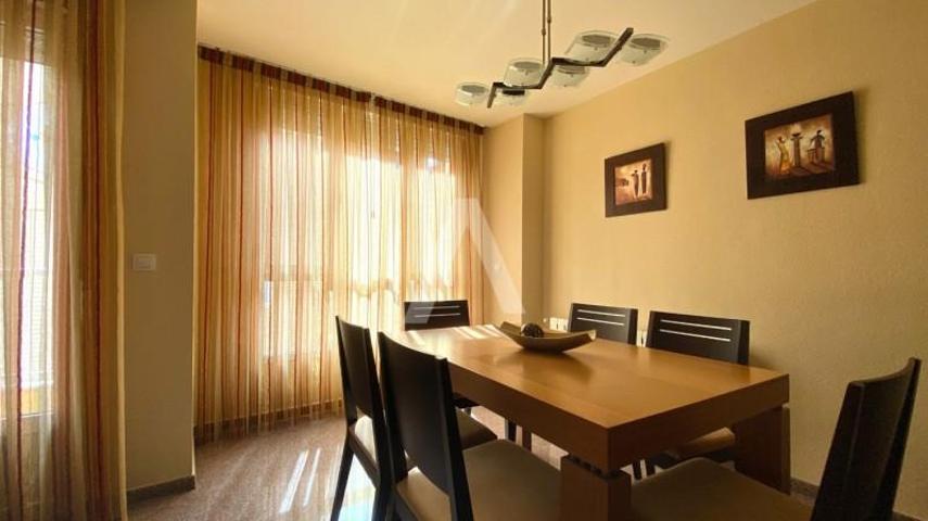 Piso en venta en Villena, Centro photo 0