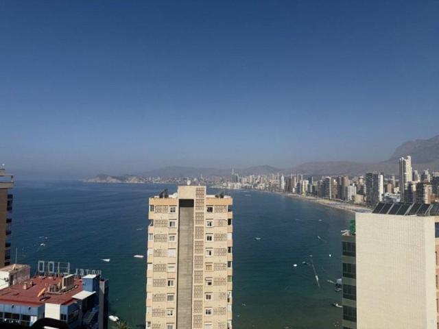 Apartamento en venta en Benidorm photo 0