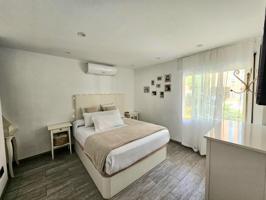 Entresuelo en venta en Badalona, La Morera photo 0