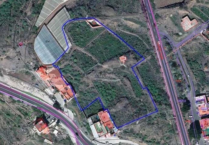 Terreno en venta en Guía de Isora photo 0