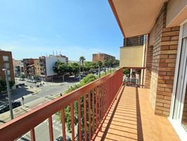 Piso en venta en Badalona, Gorg photo 0