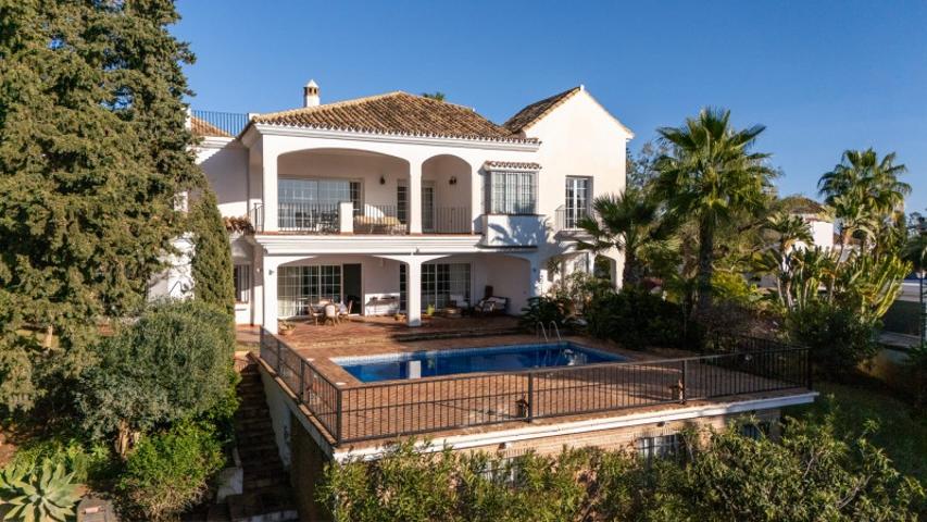 Casa en venta en Marbella photo 0
