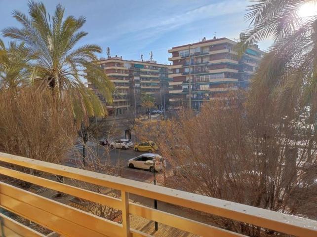 Piso en alquiler en Córdoba, Zoco - Poniente photo 0