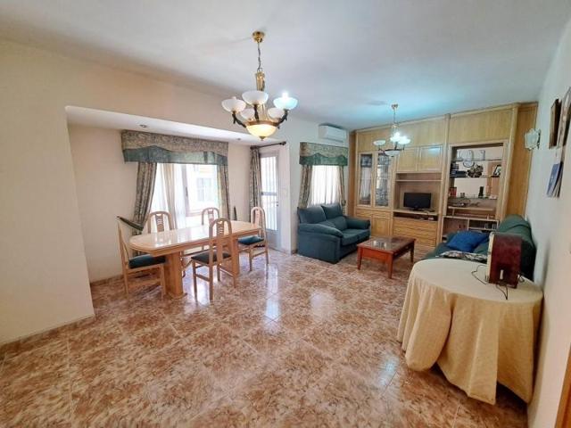 Piso en venta en Alzira, Zona Iglesia Santos Patronos photo 0