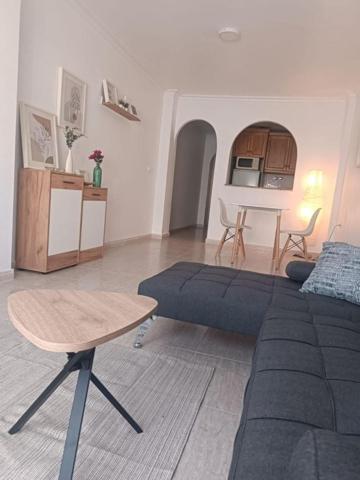 Apartamento en venta en Torrevieja photo 0