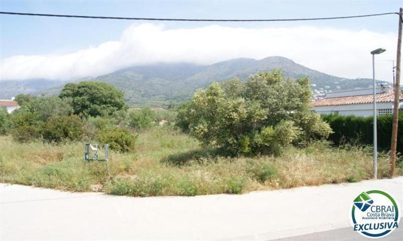 Terreno en venta en Roses photo 0