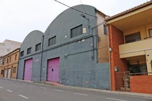 Local comercial en venta en Pinoso photo 0