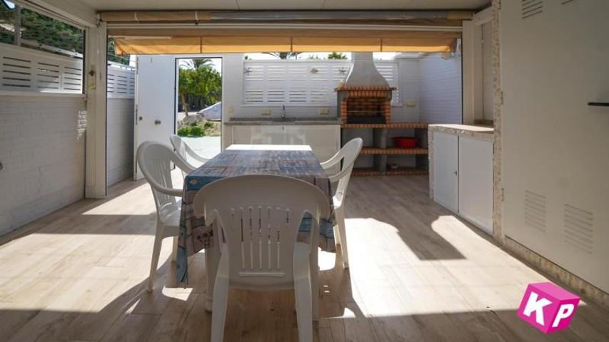 Bungalow en venta en Santa Pola, Calle Claveles, 03130 photo 0