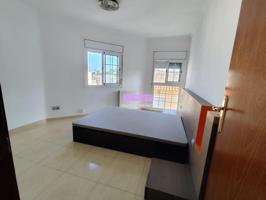 Piso en venta en Badalona, Sistrells photo 0