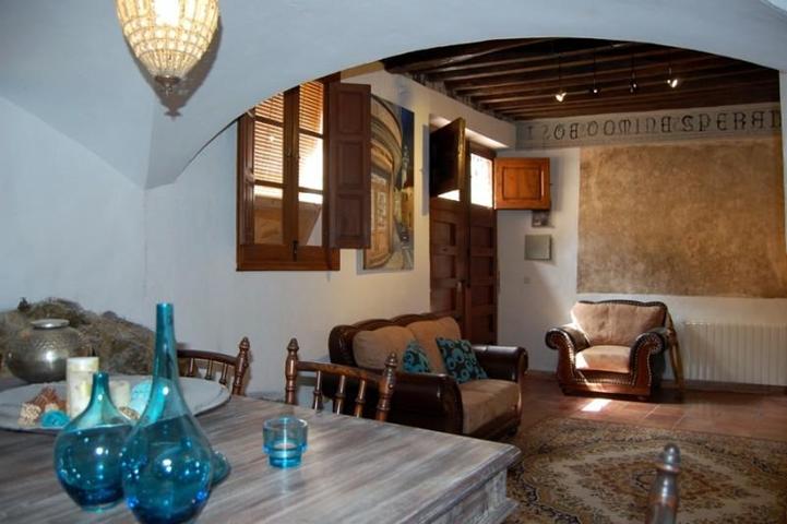 Casa en venta en Biar, Casco Antiguo photo 0