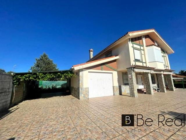 Chalet en venta en Malpartida de Cáceres, Calle la Vera, 10910 photo 0